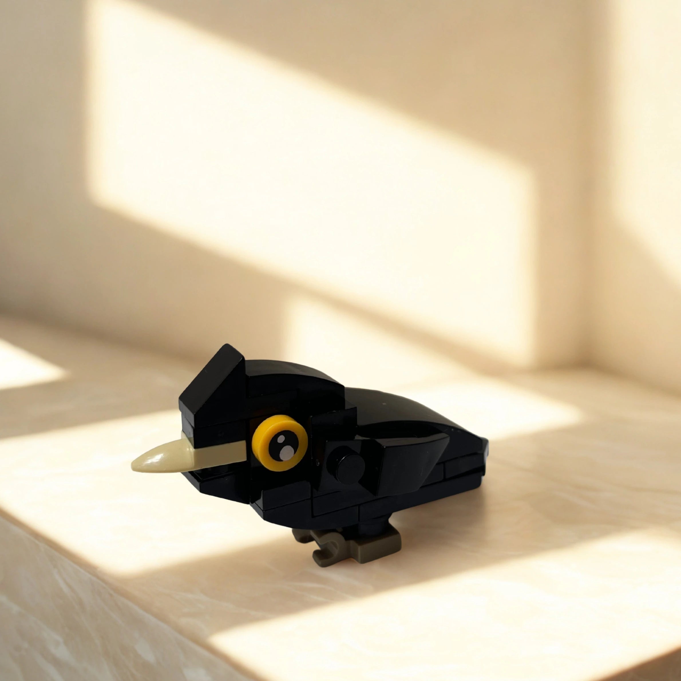 Real time image of the brick beak crow model.